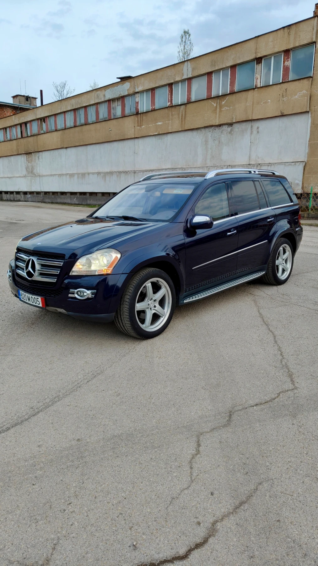 Mercedes-Benz GL 550, снимка 4 - Автомобили и джипове - 54220709