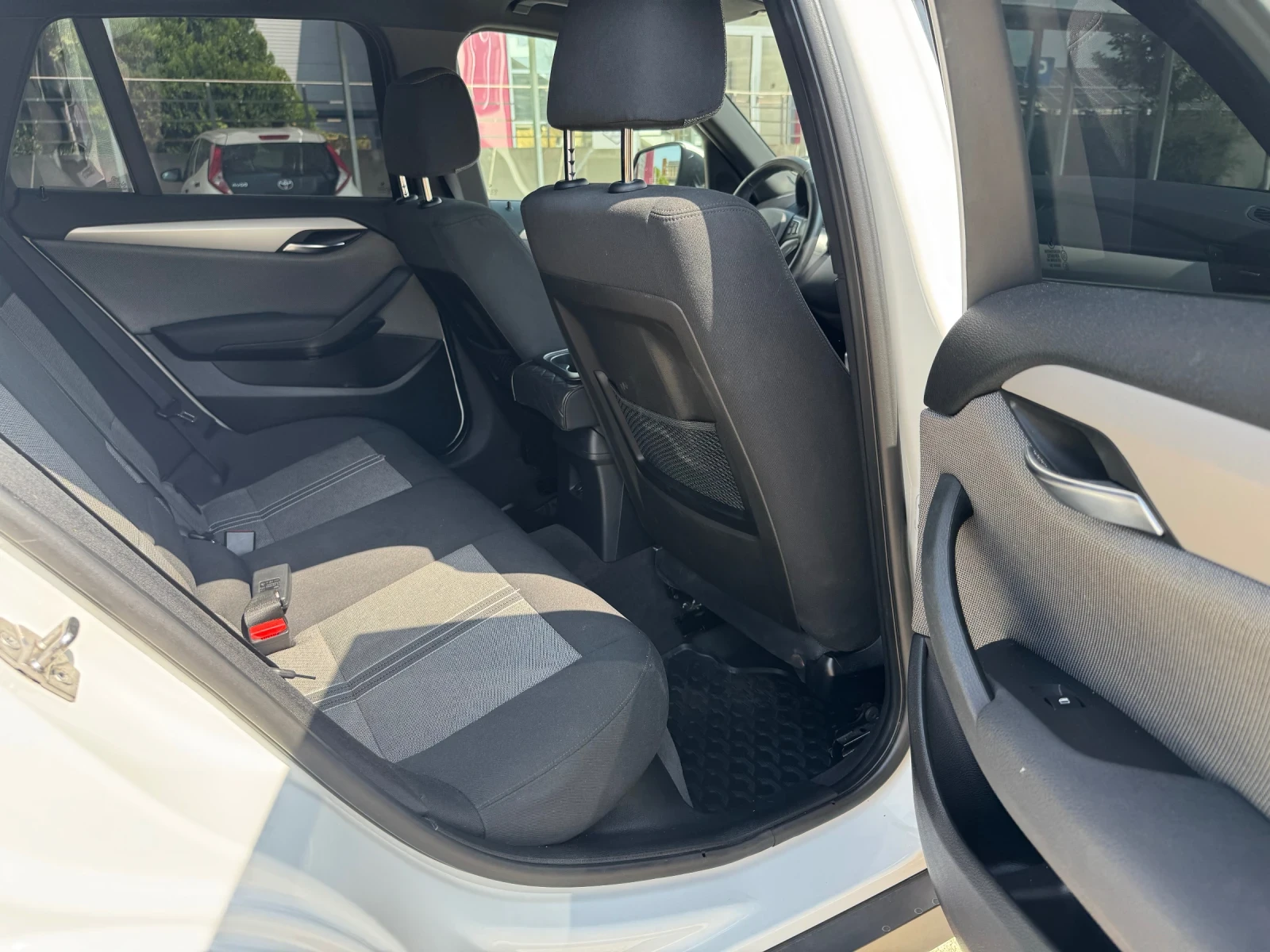 BMW X1 120 XDrive Face Lift Xenon, снимка 9 - Автомобили и джипове - 55832851