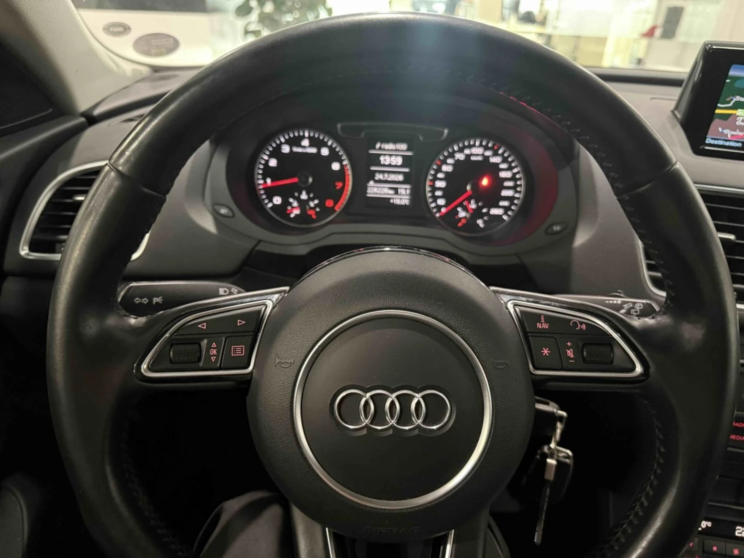 Audi Q3 Sport, снимка 5 - Автомобили и джипове - 56369253