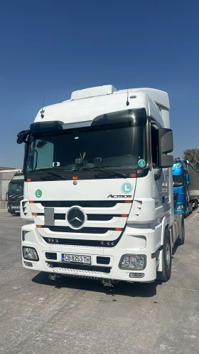     Mercedes-Benz Actros 18.44