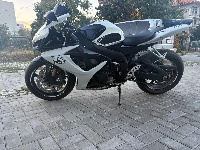Suzuki Gsxr 750сс, снимка 8 - Мотоциклети и мототехника - 53298303