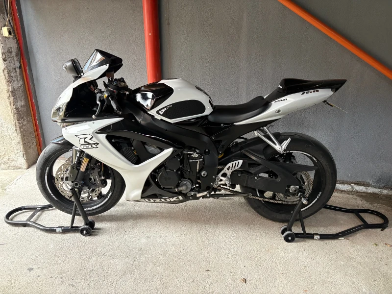 Suzuki Gsxr 750сс, снимка 10 - Мотоциклети и мототехника - 53298303