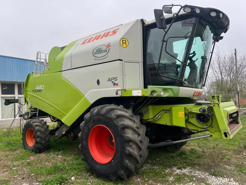 Комбайн Claas  TUCANO 440