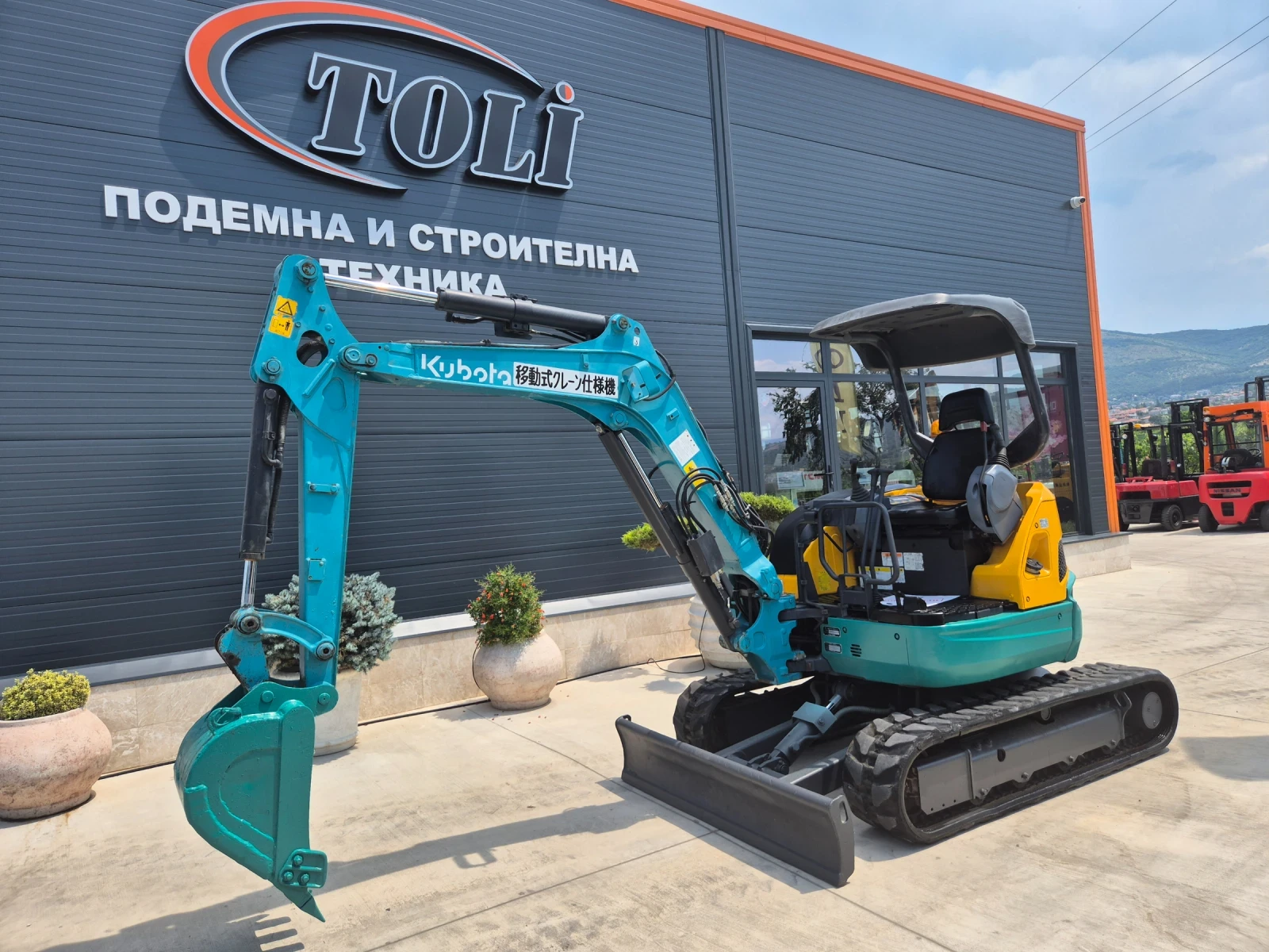 Багер Kubota 3 тонен / ПЕРФЕКТЕН / КАТО НОВ / НАЛИЧЕН !, снимка 1
