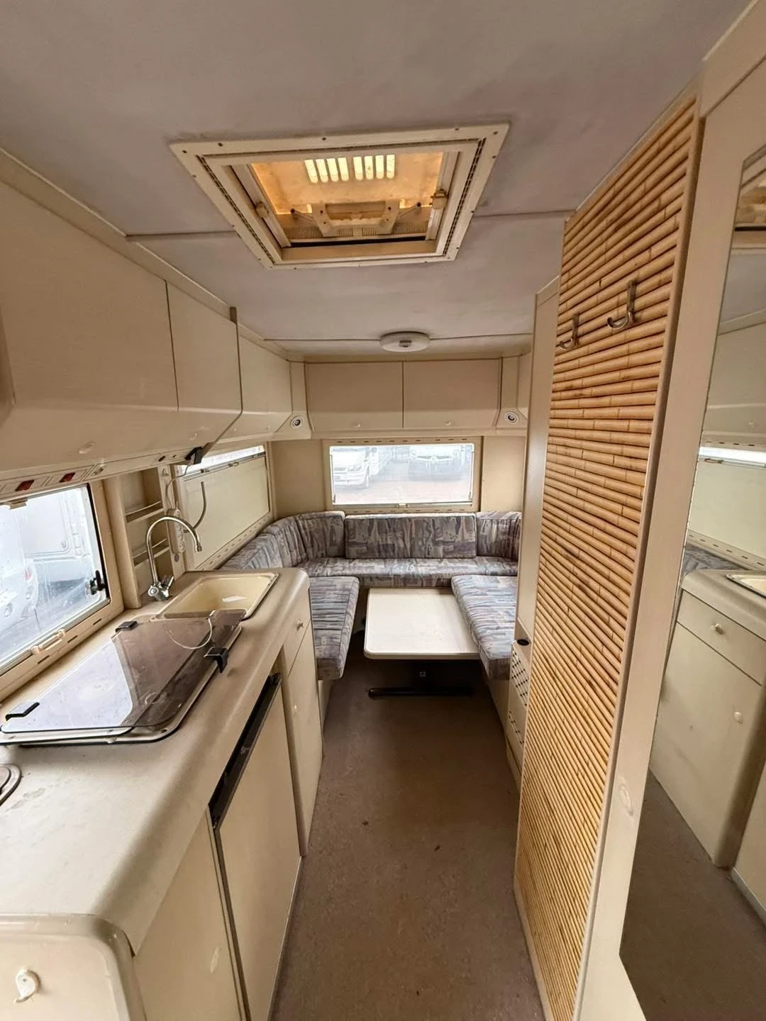 Кемпер Knaus VW T-4, снимка 7 - Каравани и кемпери - 54154530