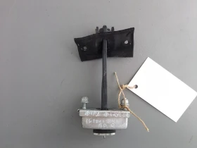 Панта врата ограничителна предна дясна Форд Фокус (6)