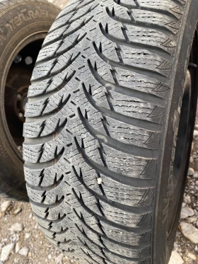 Гуми с джанти Kumho 205/55R16, снимка 3 - Гуми и джанти - 47998800