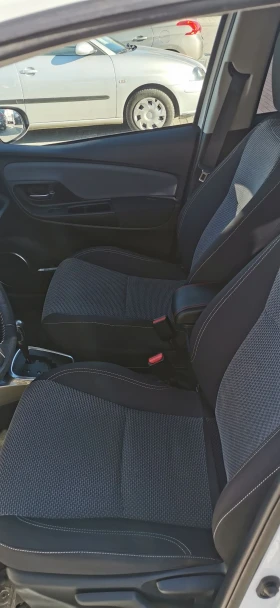 Toyota Yaris, снимка 11