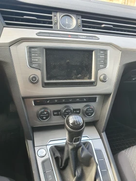 VW Passat 1.6TDI NAVI 120 к.с., снимка 9