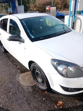 Opel Astra 1.4 90к.с, снимка 13