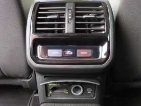 VW Passat Business 2.0 TDI SCR DSG - 41000 лв. - 20624841 10