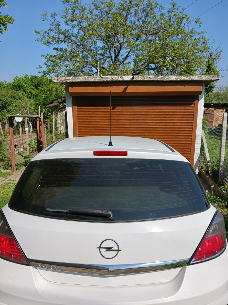 Opel Astra 1.4 90к.с, снимка 3 - Автомобили и джипове - 46462896