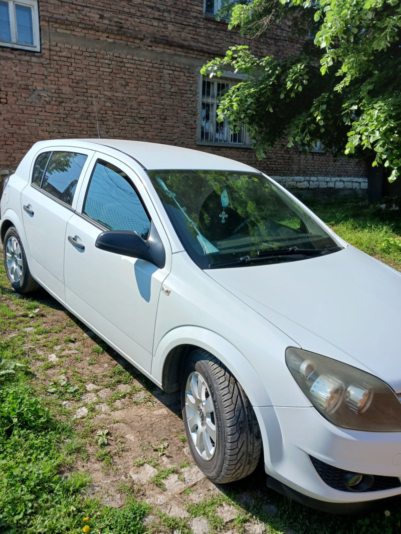 Opel Astra 1.4 90к.с, снимка 1 - Автомобили и джипове - 46462896