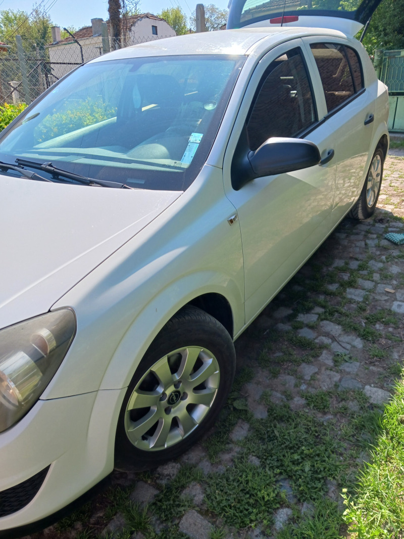 Opel Astra 1.4 90к.с, снимка 4 - Автомобили и джипове - 46462896