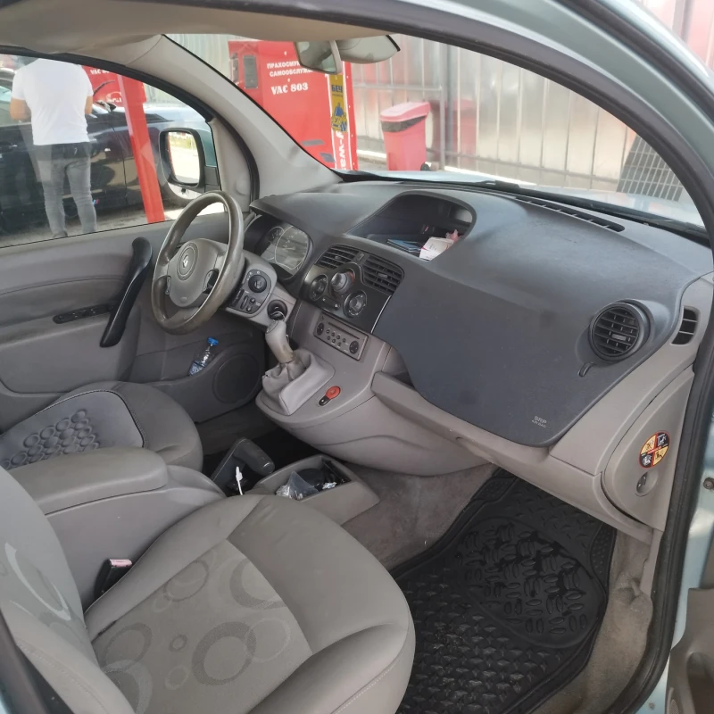 Renault Kangoo, снимка 8 - Автомобили и джипове - 47058502