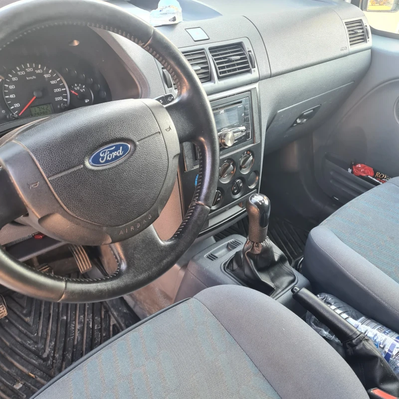 Ford Connect, снимка 11 - Автомобили и джипове - 47390587