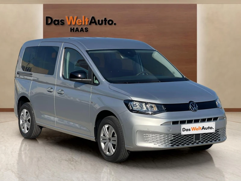 VW Caddy Пътнически 5Местен 2.0 TDI 102HP, снимка 2 - Автомобили и джипове - 47410152