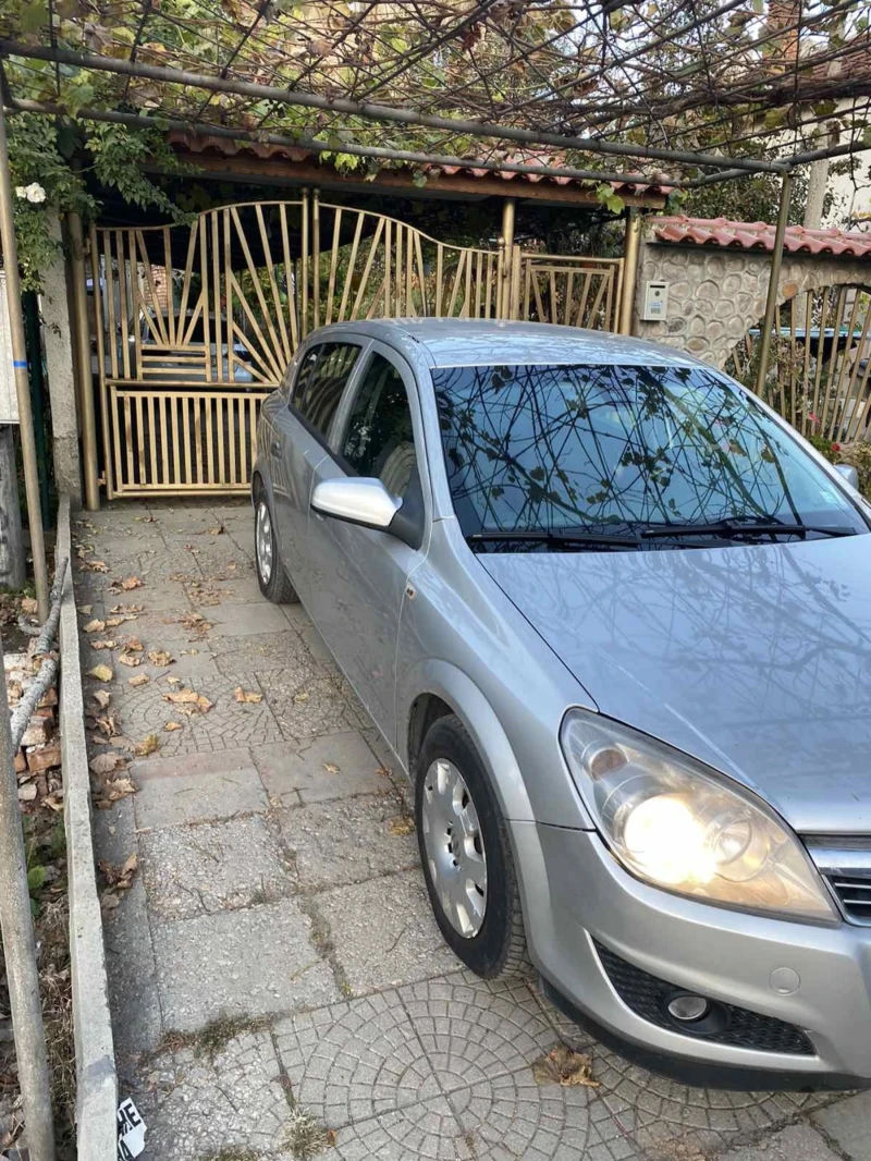 Opel Astra 1.6, снимка 10 - Автомобили и джипове - 48352151