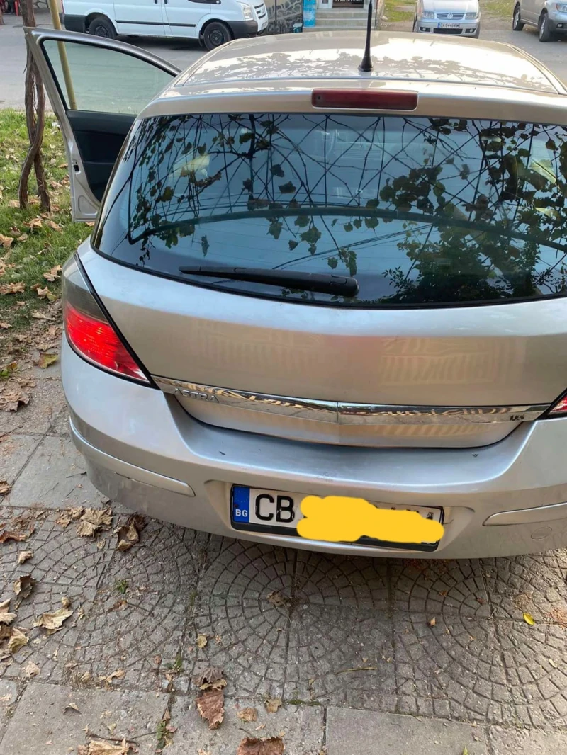 Opel Astra 1.6, снимка 8 - Автомобили и джипове - 48352151