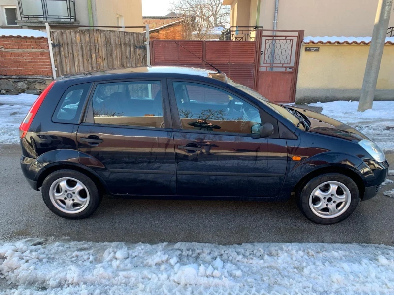 Ford Fiesta 1.3 Бензин 51kW, снимка 4 - Автомобили и джипове - 48721059