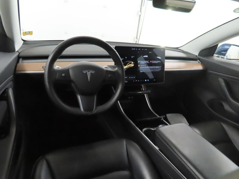 Tesla Model 3 Long Range, снимка 3 - Автомобили и джипове - 48748846