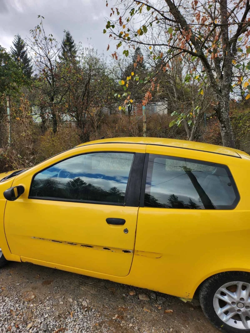 Fiat Punto, снимка 2 - Автомобили и джипове - 49609876