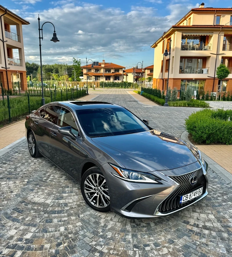 Lexus ES 300 Гаранционна / Пълна сервизна история / Luxury , снимка 2 - Автомобили и джипове - 52870572