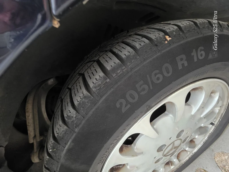 Mercedes-Benz E 220, снимка 15 - Автомобили и джипове - 52414306