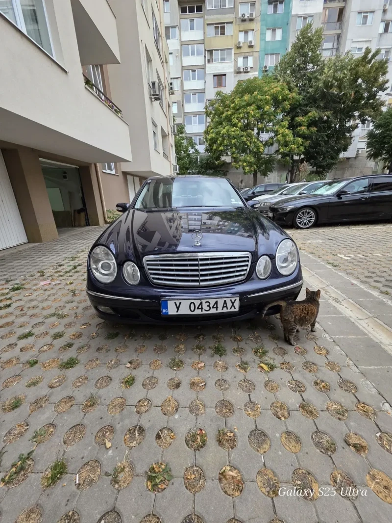 Mercedes-Benz E 220, снимка 2 - Автомобили и джипове - 52414306