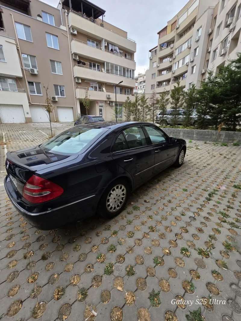 Mercedes-Benz E 220, снимка 6 - Автомобили и джипове - 52414306