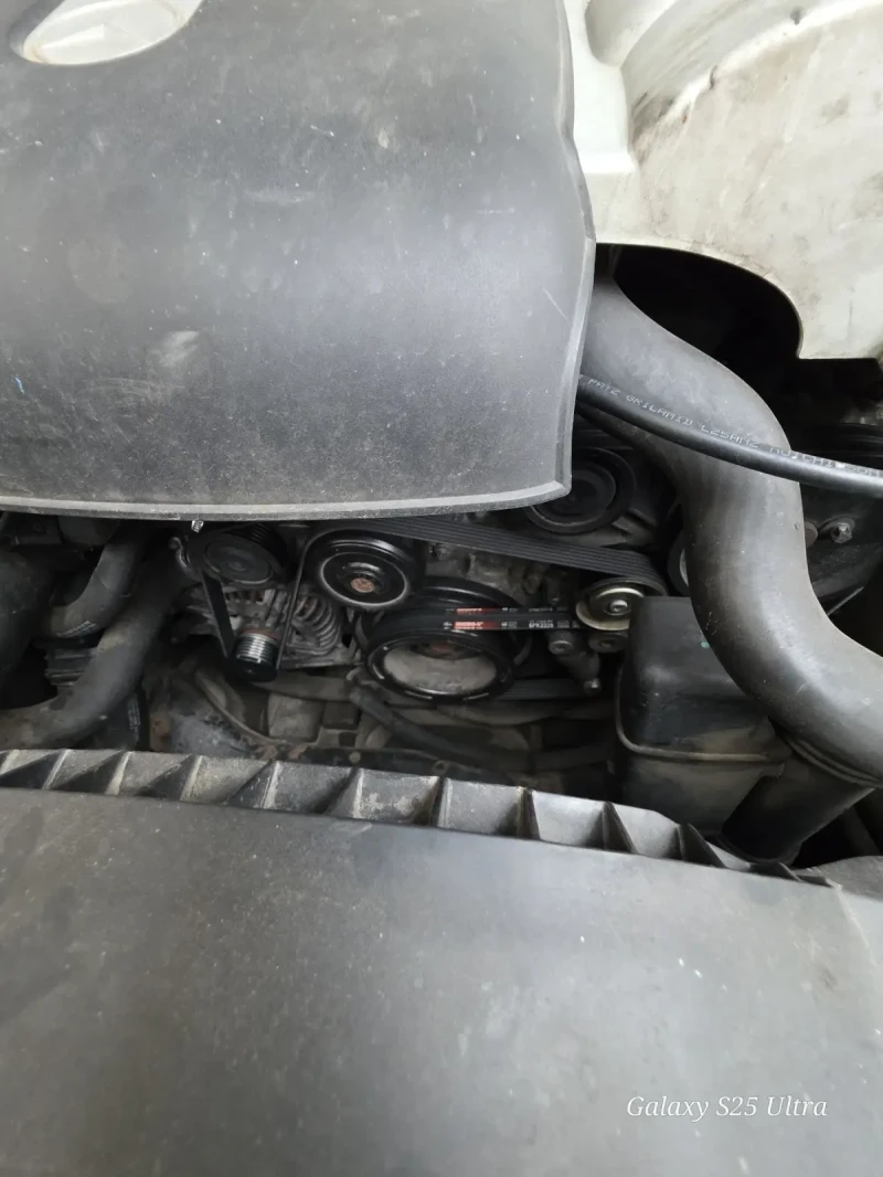 Mercedes-Benz E 220, снимка 17 - Автомобили и джипове - 52414306