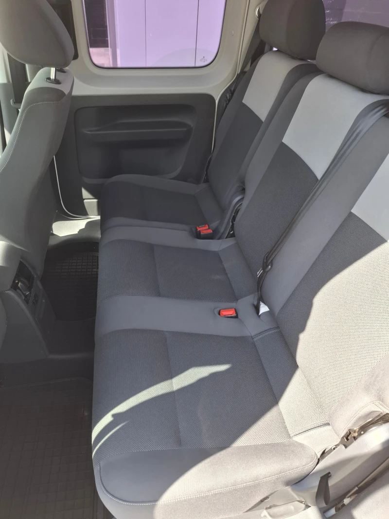 VW Caddy DSG, снимка 9 - Автомобили и джипове - 51263654
