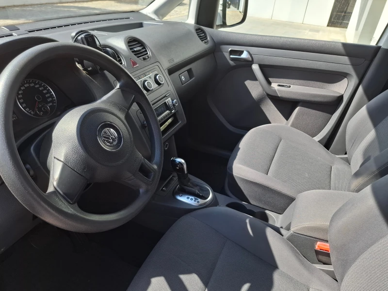 VW Caddy DSG, снимка 10 - Автомобили и джипове - 51263654