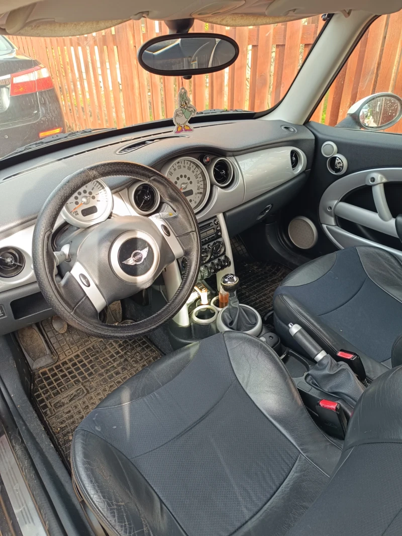 Mini Cooper Бензин 1.6 116кс., снимка 10 - Автомобили и джипове - 52302812