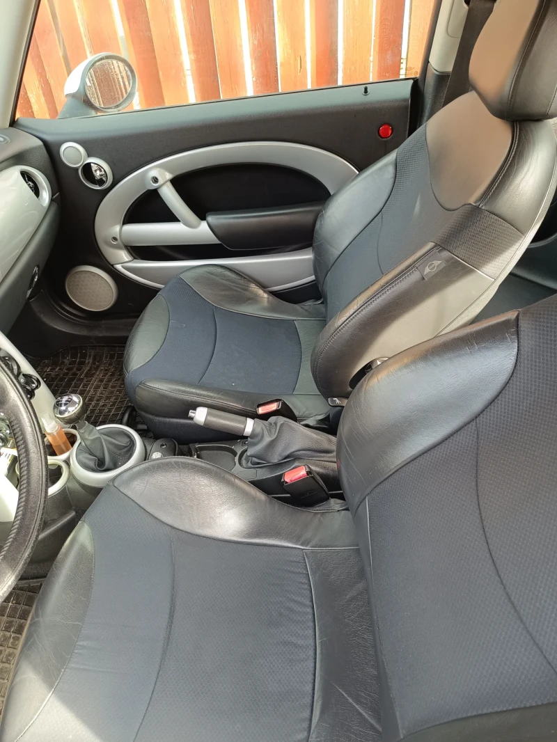Mini Cooper Бензин 1.6 116кс., снимка 9 - Автомобили и джипове - 52302812