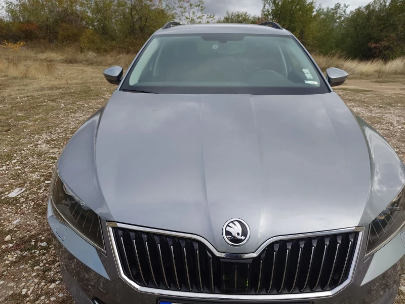 Skoda Superb, снимка 3 - Автомобили и джипове - 51984765
