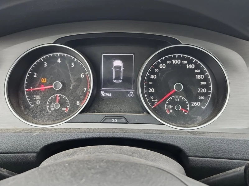 VW Golf * TRENDLINE * CARFAX * , снимка 9 - Автомобили и джипове - 52716056