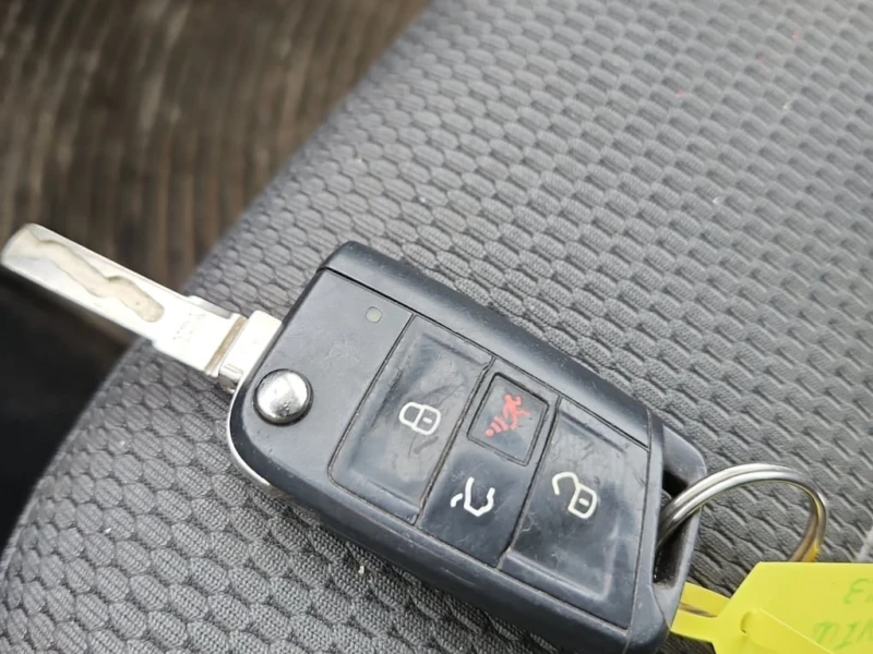 VW Golf * TRENDLINE * CARFAX * , снимка 8 - Автомобили и джипове - 52716056