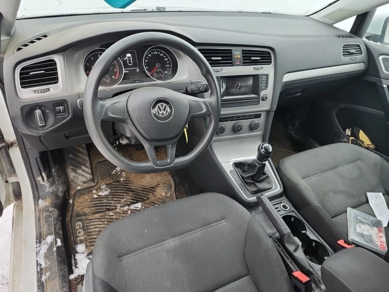 VW Golf * TRENDLINE * CARFAX * , снимка 10 - Автомобили и джипове - 52716056