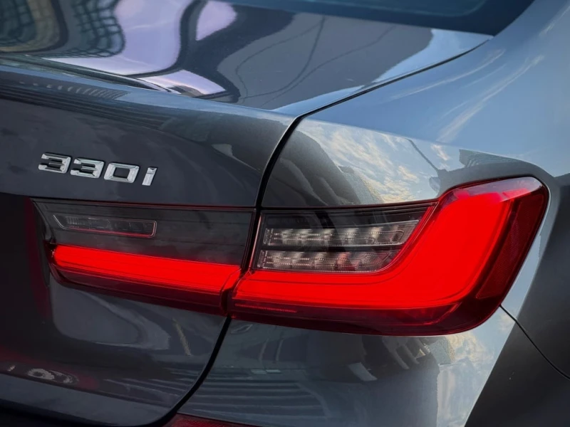 BMW 330 * i xDrive M SPORT EDITION| ACCIDENT FREE| SERVICE, снимка 9 - Автомобили и джипове - 53044947