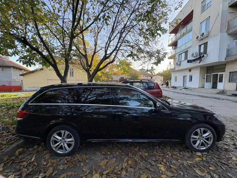 Mercedes-Benz E 250 4 MATIC, снимка 3 - Автомобили и джипове - 53061591
