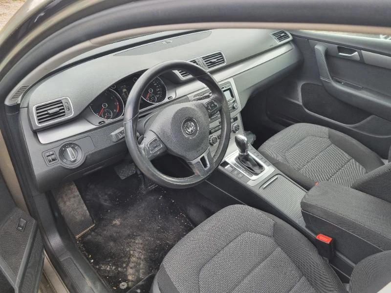 VW Passat 1.4tsi-150ks-2012god, снимка 7 - Автомобили и джипове - 47402290