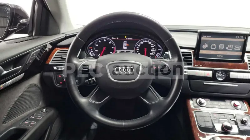 Audi A8 Адаптивно окачване (ECS)* Кожен салон* Люк, снимка 13 - Автомобили и джипове - 54076352