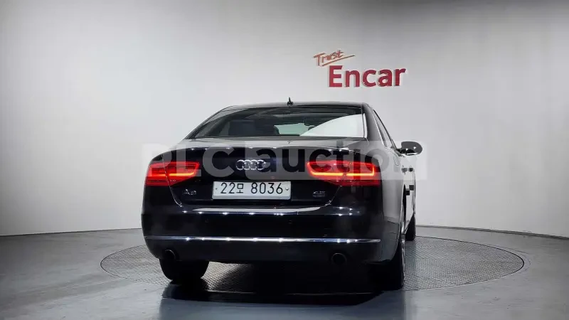 Audi A8 Адаптивно окачване (ECS)* Кожен салон* Люк, снимка 4 - Автомобили и джипове - 54076352