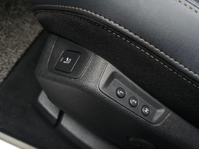 Peugeot 3008 1.2 PURE TECH GT PACK | Mobile.bg � ����������� 17