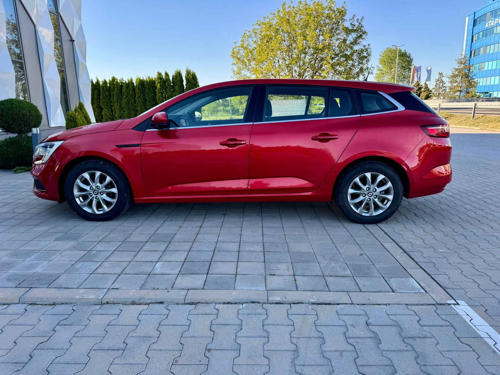 Renault Megane 1.6I-с.КНИЖКА- - изображение 8