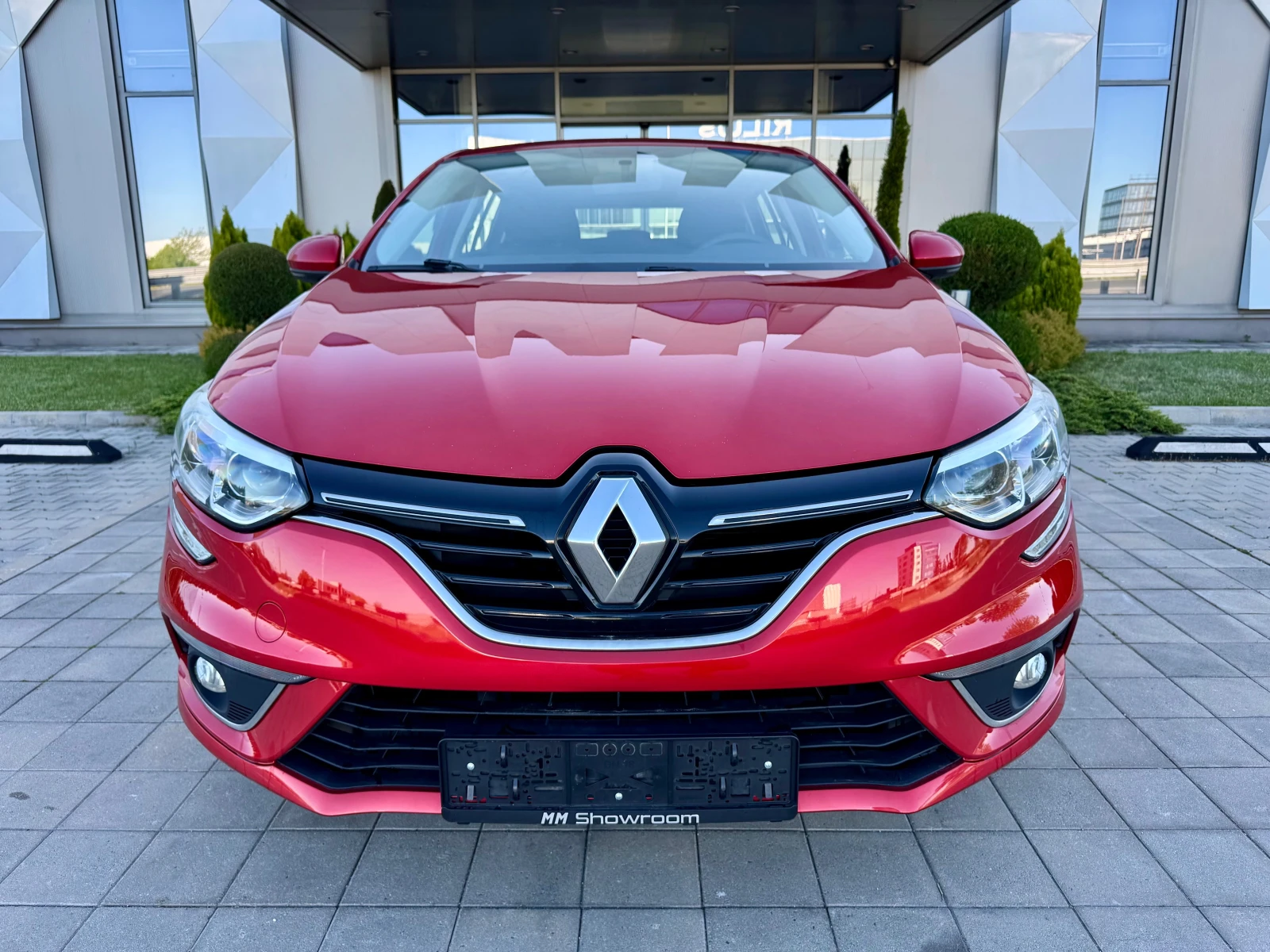 Renault Megane 1.6I-с.КНИЖКА- - изображение 2