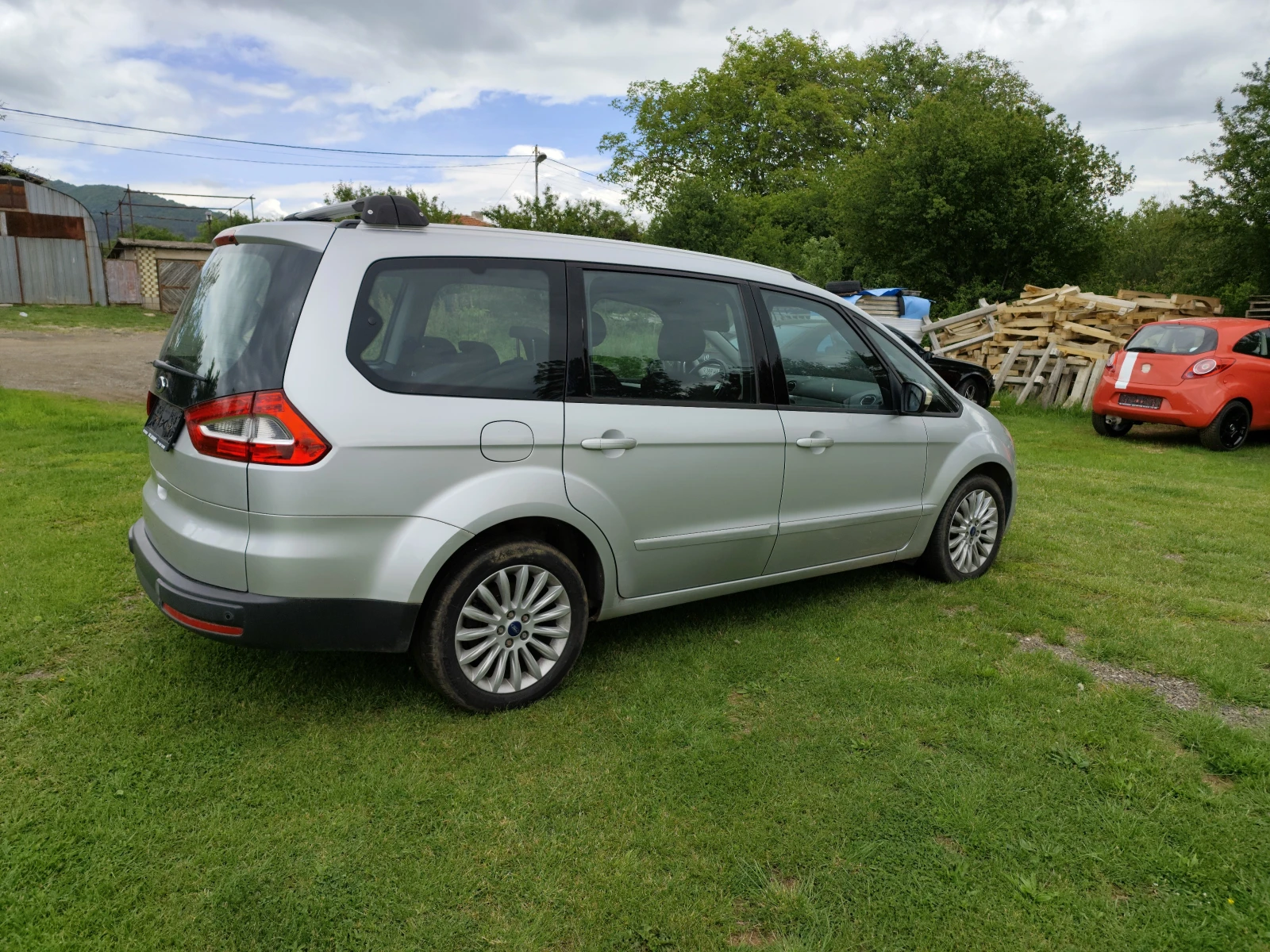 Ford Galaxy 2.0 D Автоматик - изображение 3