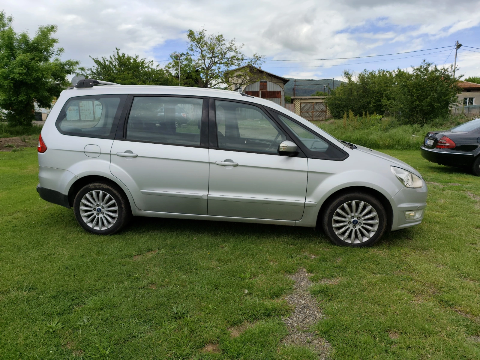 Ford Galaxy 2.0 D Автоматик - изображение 2