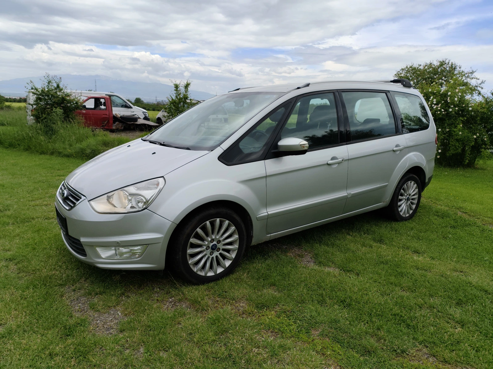 Ford Galaxy 2.0 D Автоматик - изображение 7